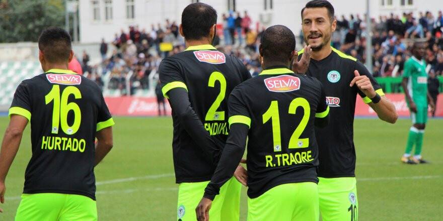 Konyaspor Yönetiminden Jahovic'e Kırmızı Kart Tepki