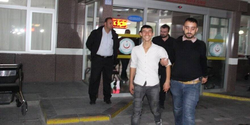 Hırsızlar gazetecilere el salladı