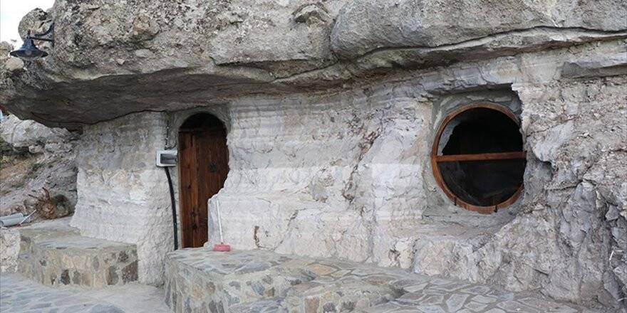 Kaya Evlerde 3 Bin 200 Yıl Öncesine Yolculuk