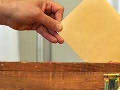 Kırım'da Referandum Başladı