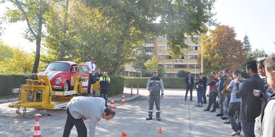 MEDAŞ'tan simülasyonlu emniyet kemeri eğitimi