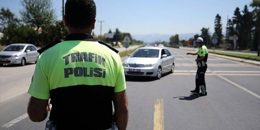 Trafik Cezalarının Artırılmasını Öngören Teklif Kabul Edildi