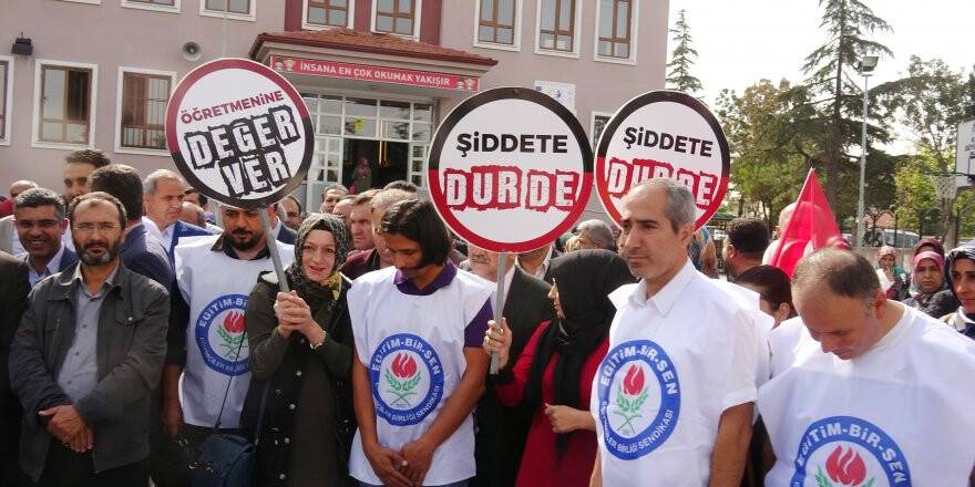 Öğretmeni ölümle tehdit eden babaya gözaltı