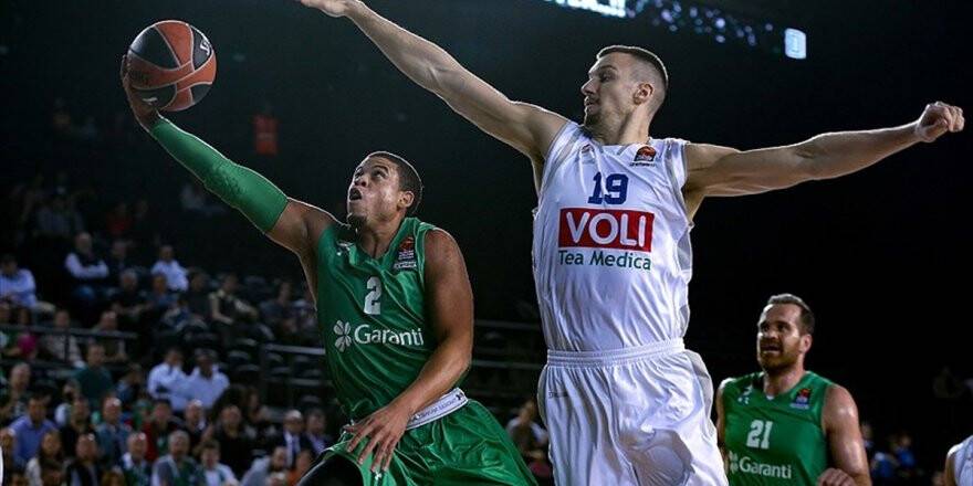Darüşşafaka Tekfen Avrupa'da İlk Galibiyetini Aldı