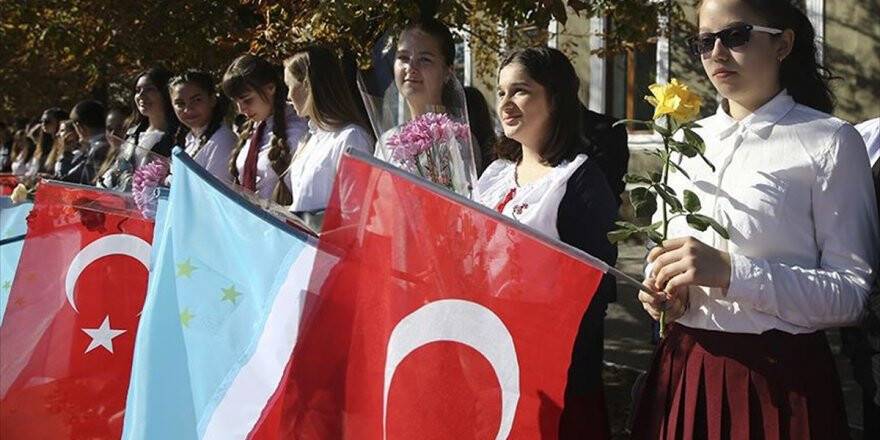Cumhurbaşkanı Erdoğan'ı Türk Bayraklarıyla Karşılayacaklar