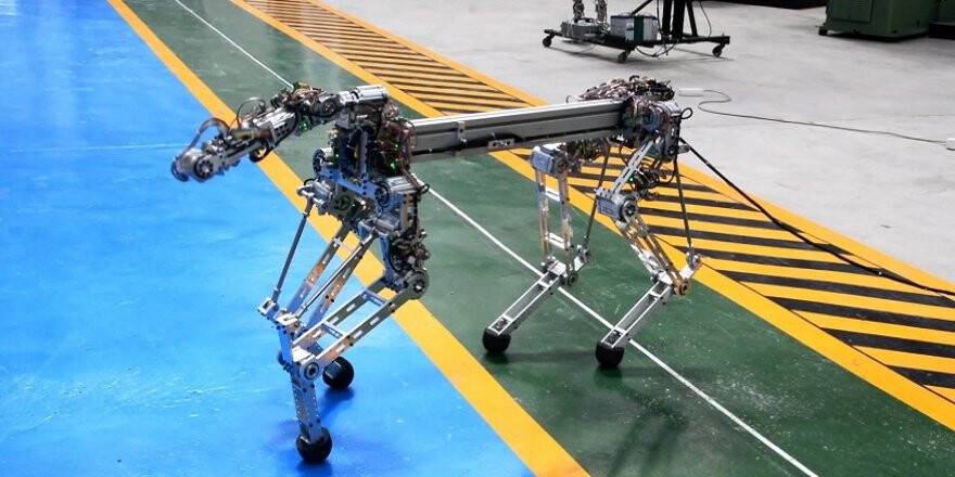 Dört ayaklı robot “ARAT” yakında piyasaya çıkıyor