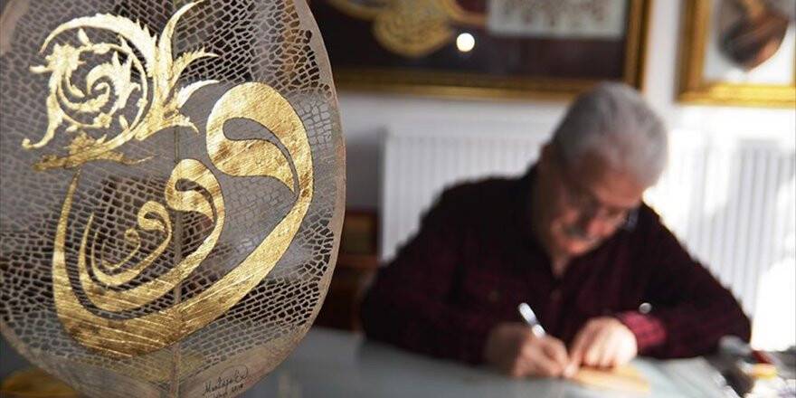 Tuvali 'Yaprak' Motifleri İse '24 Ayar'