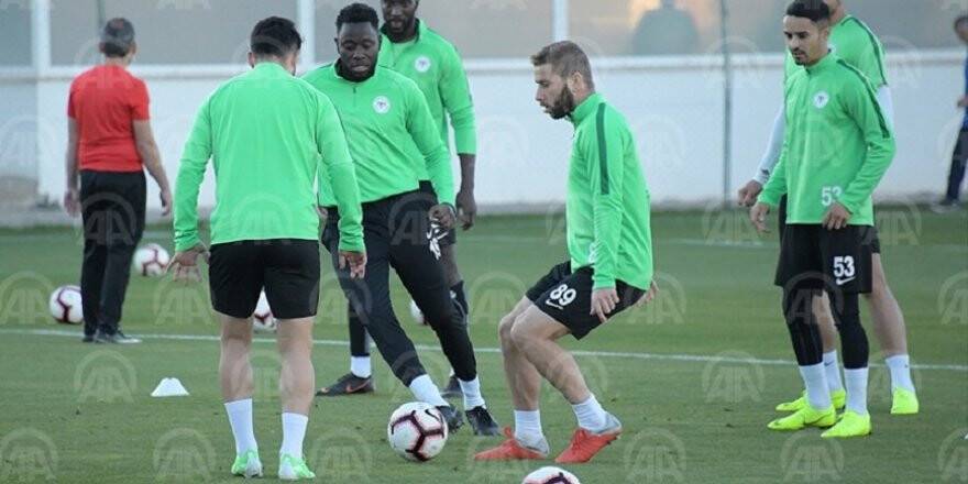 Atiker Konyaspor'da Demir Grup Sivasspor Maçı Hazırlıkları
