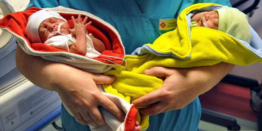 Çoklu Doğumda 2 Yaşına Kadar Devletten 150 Lira Destek