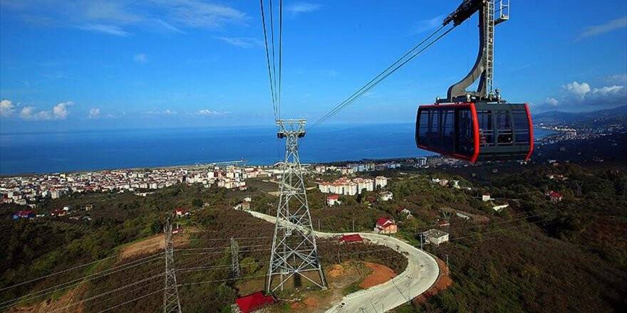 Karadeniz'in En Uzun Teleferiğinde Rengarenk Yolculuk