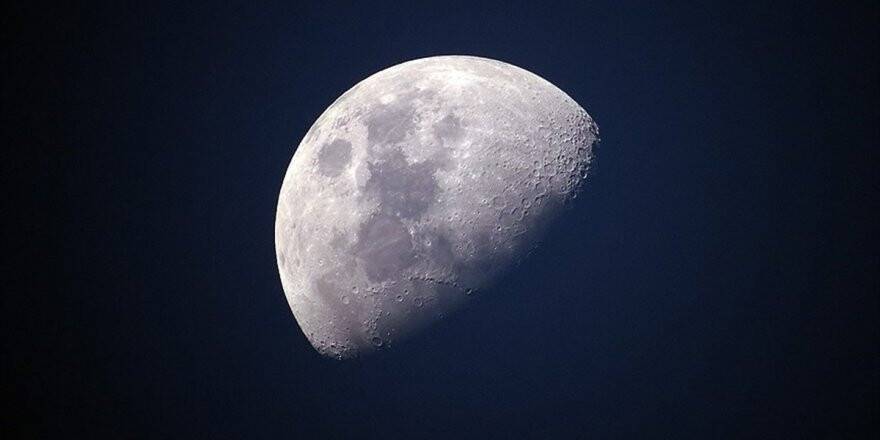 Ay’ın Karanlık Yüzü Görüntülendi