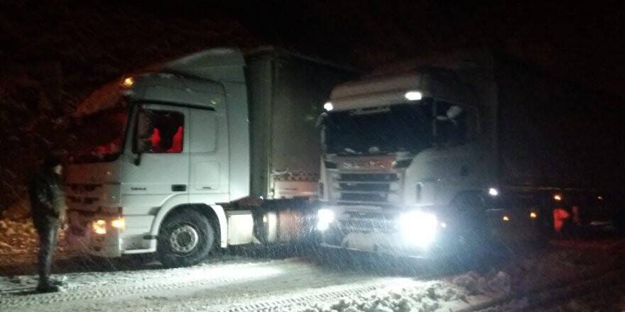 Konya'da ulaşıma kar engeli