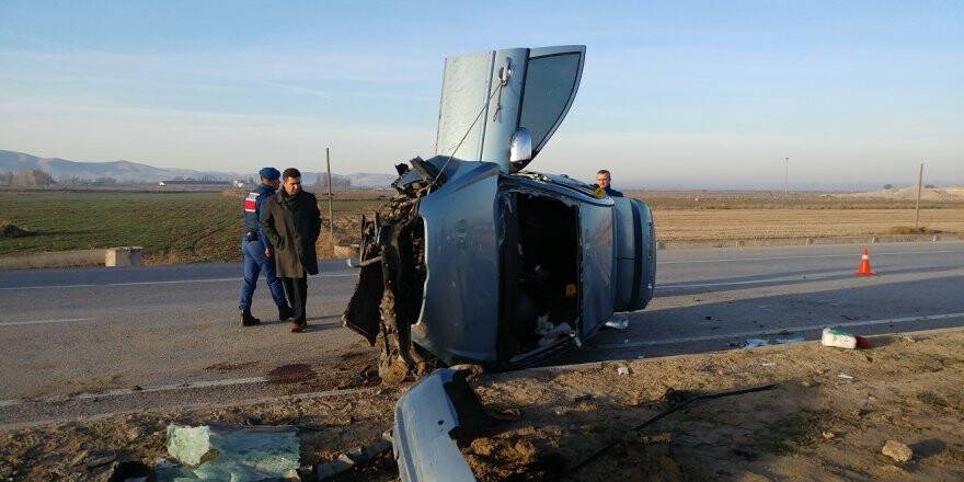 Konya'da Otomobil Devrildi: 1 Ölü, 1 Yaralı