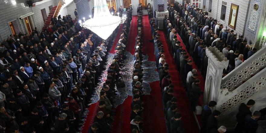 Cuma Hutbesi: EN BÜYÜK ZENGİNLİĞİMİZ GENÇLERİMİZ