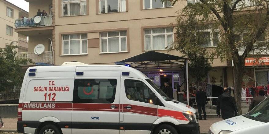 Konya'da Oğlunun Bıçakladığı Kadın Öldü