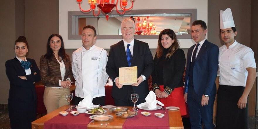 ALİ EŞREF DEDE’NİN YEMEKLERİ DEDEMAN’DA
