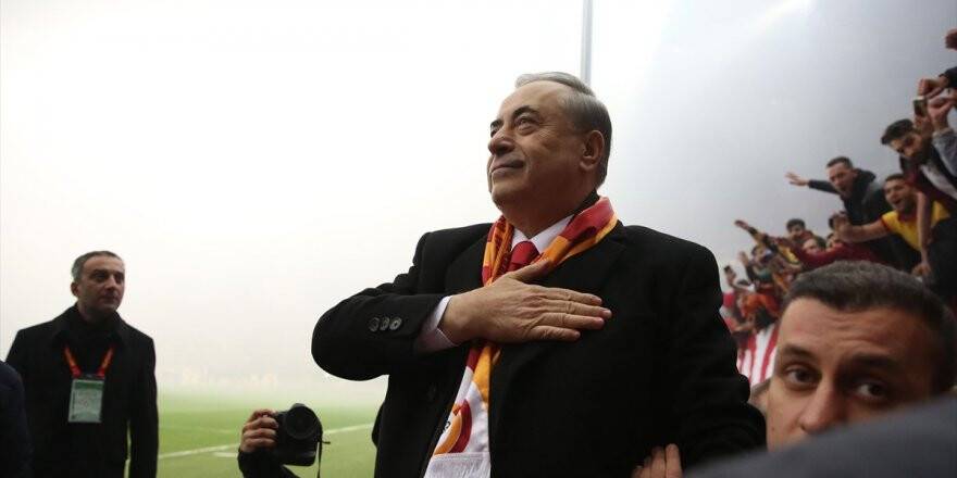 Galatasaray Kulübü Yöneticilerinden Taraftara Teşekkür