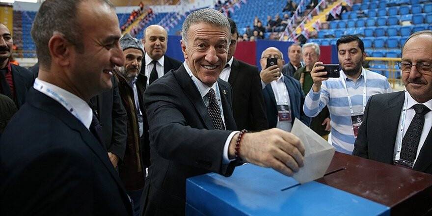 Trabzonspor Kongresinde Oy Verme İşlemi Başladı