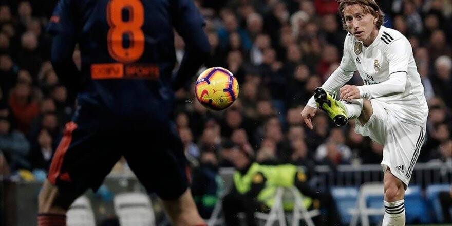 'Altın Top' Ödülü Modric'in