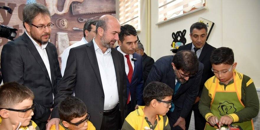 Proje atölyelerinde öğrenciler 2023’e koşuyor