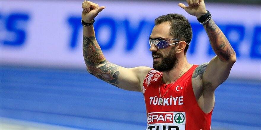 Ramil Guliyev'e 'Yılın Atleti' Ödülü