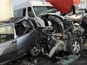 İki Trafik Kazasında 55 Kişi Öldü