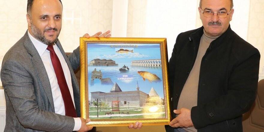 Balıkçılardan Başkan Özaltun’a teşekkür ziyareti