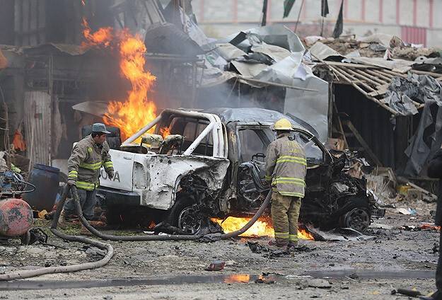 Afganistan'da bombalı saldırı: 16 ölü