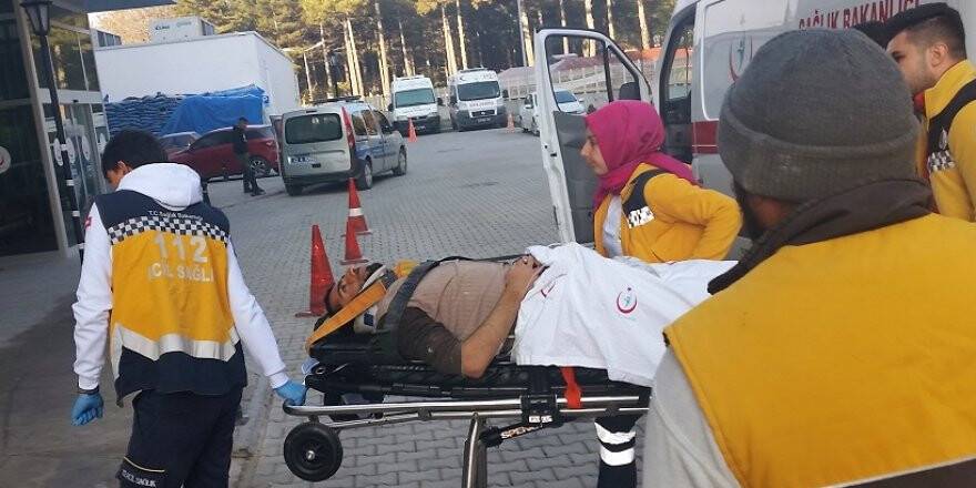 5. kattan düşen Suriyeli işçi ağır yaralandı