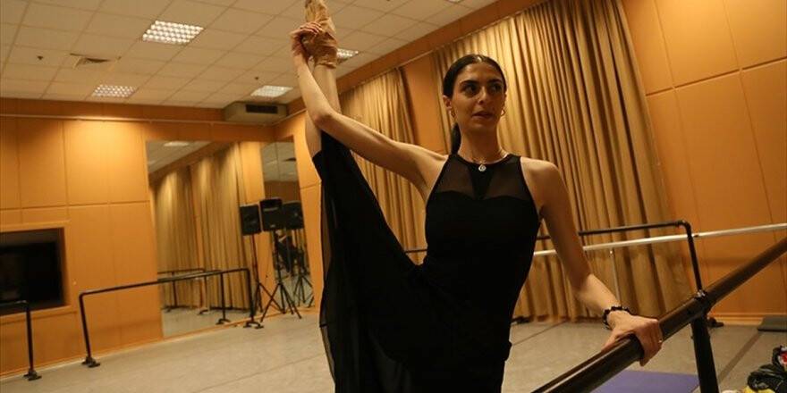 'Parmak Uçlarında' Sanatla Geçen 23 Yıl