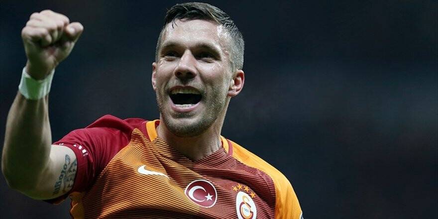 Podolski'den Galatasaray Taraftarına Mesaj