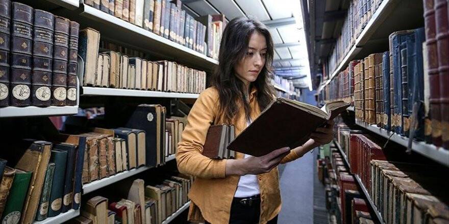 'Türklerin Az Okuduğuyla İlgili Algı Oluşturuluyor'
