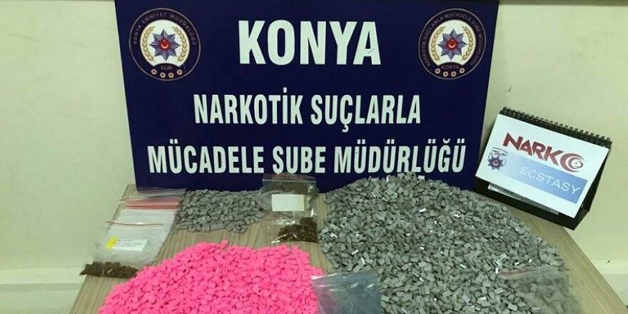 Yılbaşında satış planı yapan torbacılara Konya Narkotikten darbe