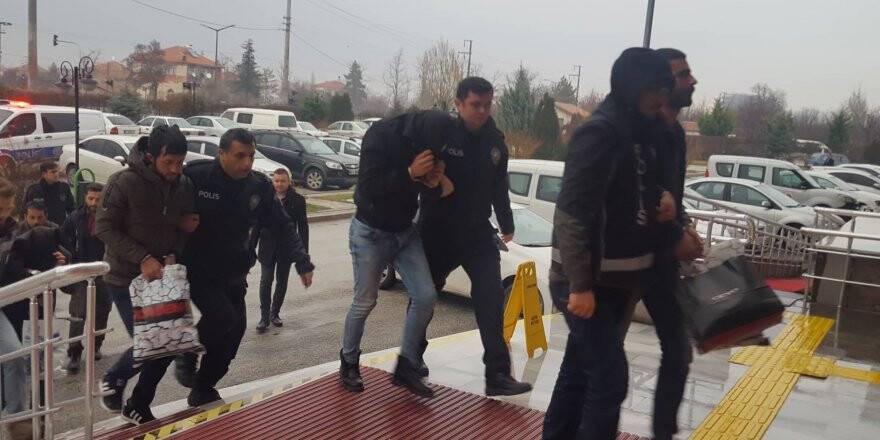 Konya’da uyuşturucu operasyonu şüphelileri adliyede