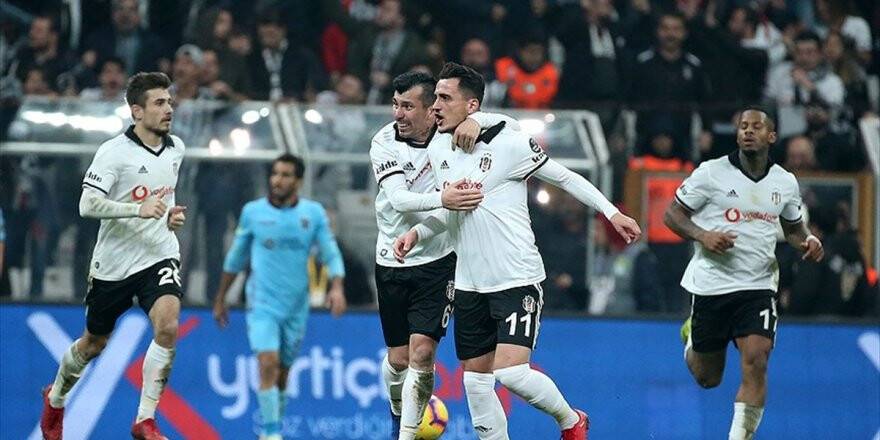 Beşiktaş İlk Yarıyı Kapatıyor