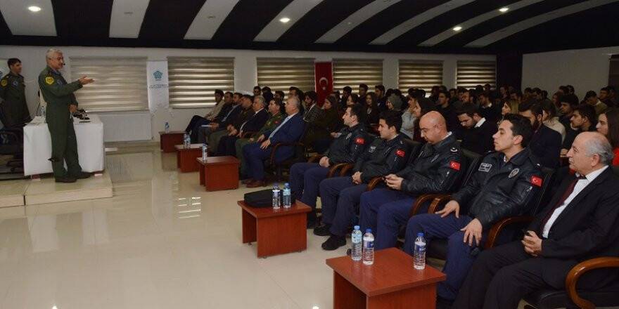 NEÜ’lü gençler ‘Kolluk Kuvvetlerinin Havacılık Birimleri’ ile ilgili bilgilendirildi