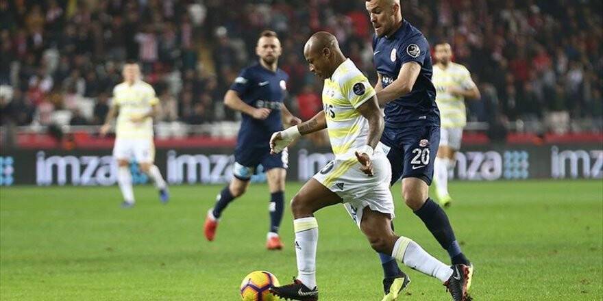 Fenerbahçe Ligin İlk Yarısını Düşme Hattında Tamamladı