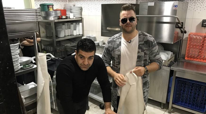 Etliekmek rekor denemesinde başarısız olunca ceza olarak bulaşık yıkadı