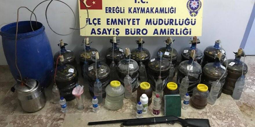 Polisten sahte içki imalathanesine baskın