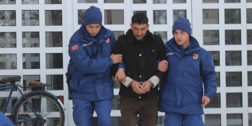 Öldürdüğü Ağabeyinin Cesediyle 2 Gün Aynı Evde Yaşamış