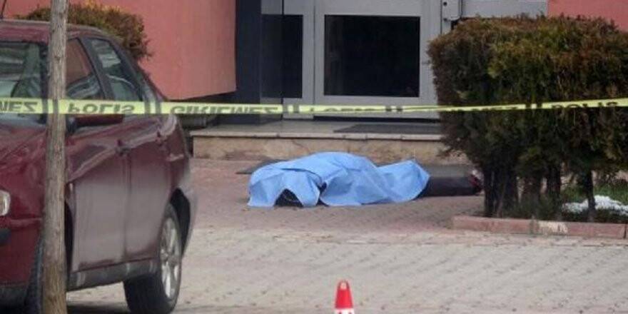 Reklam ajansı sahibi eşine not bırakıp 11. kattan atlayıp intihar etti