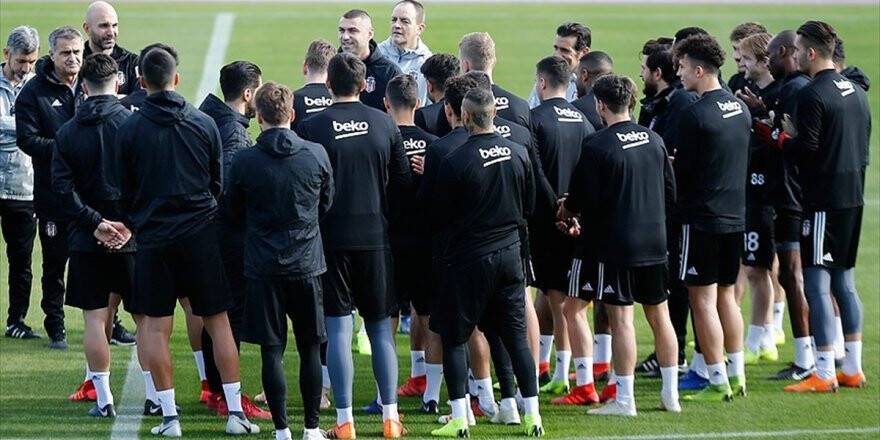 Burak Yılmaz, Beşiktaş'ta Antrenmana Çıktı