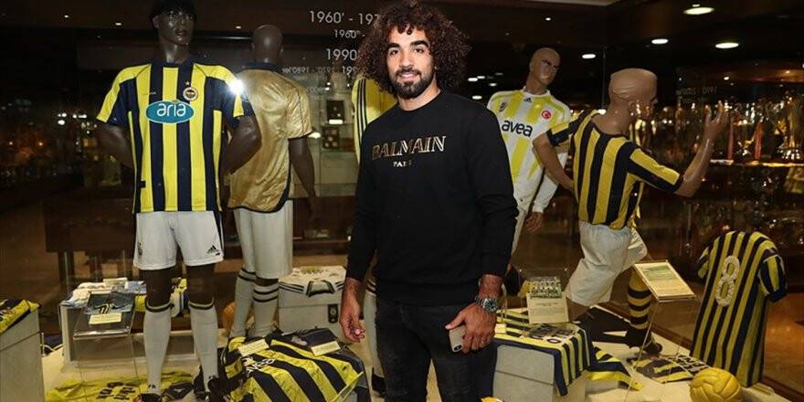 Sadık Çiftpınar Fenerbahçe Kampına Katıldı