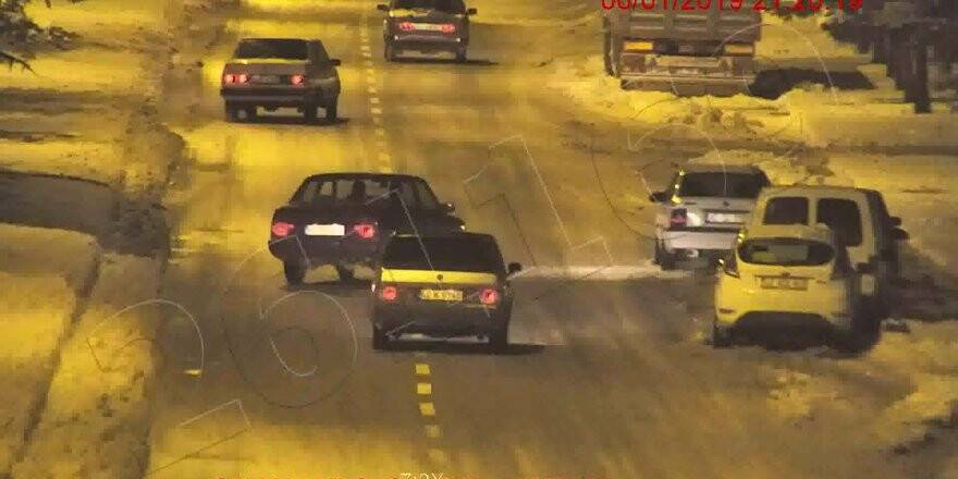 Trafikte makas atan 3 sürücüye 7 bin lira ceza