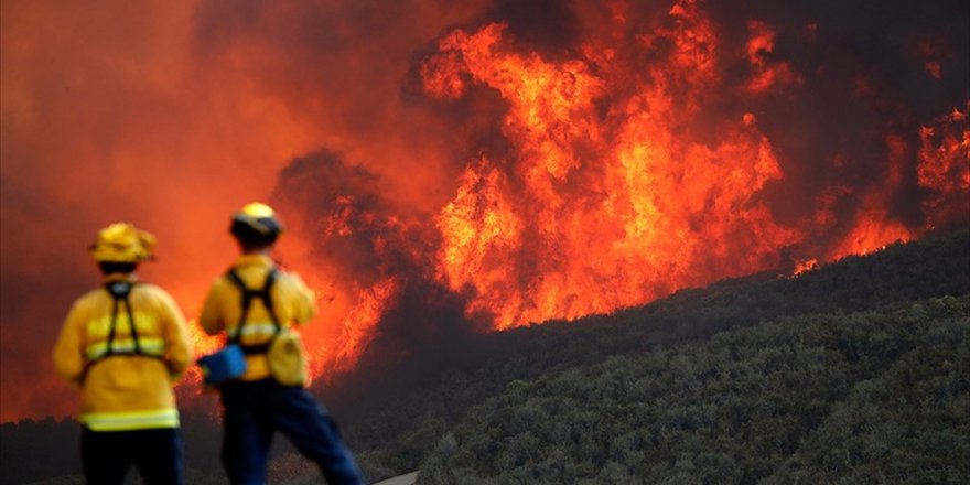 California yanmaya devam ediyor: 700 ev küle döndü