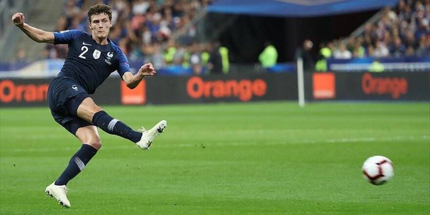 Pavard Bayern Münih'te