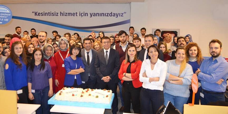 MEDAŞ Genel Müdürü Uçmazbaş, çağrı merkezi personeliyle buluştu