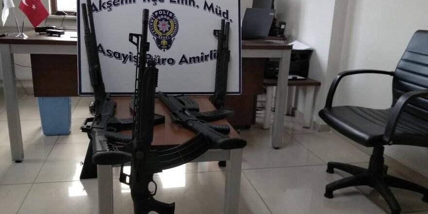 Konya'da Polis Operasyonunda Çok Sayıda Silah Yakalandı