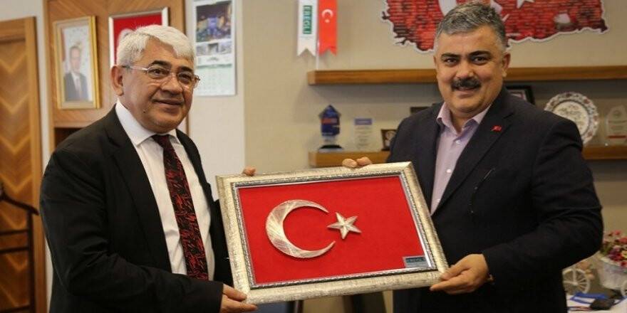 Başkan Özgüven: “Kars bizim için ayrı bir değere sahiptir”