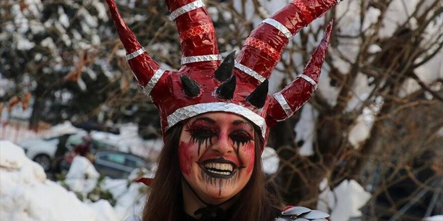 1400 Yıllık Karnaval Renkli Görüntülere Sahne Oldu
